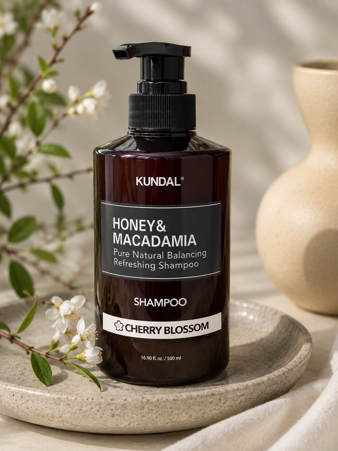 KUNDAL
HONEY & MACADAMIA NATURE SHAMPOO  CHERRY BLOSSOM 500ML